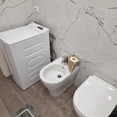 Centralissimo,a 20 Mt Dal Mare Varazze